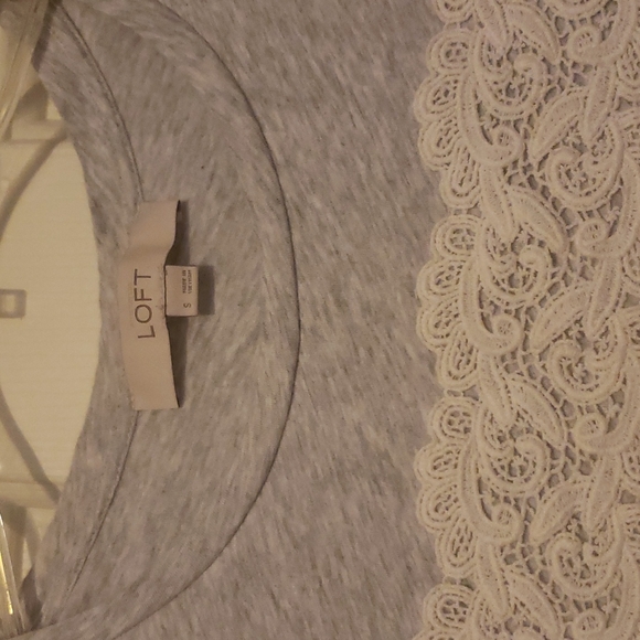 Loft gray t-shirt with crochet detail - Picture 2 of 4